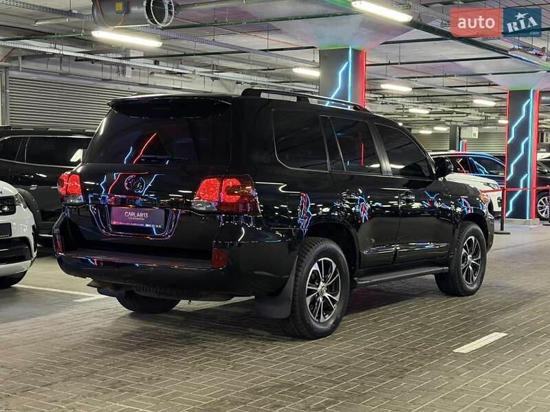 Внедорожник / Кроссовер Toyota Land Cruiser 2013 в Киеве