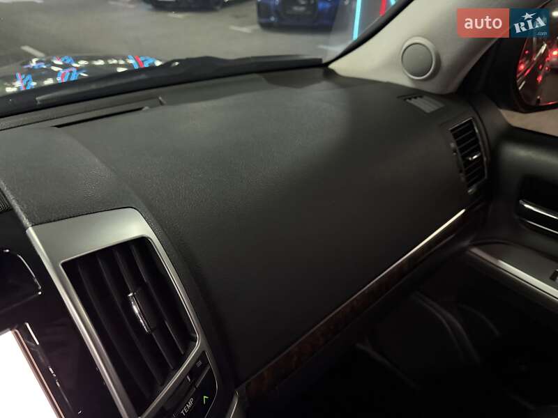 Внедорожник / Кроссовер Toyota Land Cruiser 2013 в Киеве