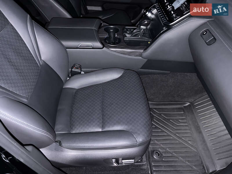 Позашляховик / Кросовер Toyota Land Cruiser 2023 в Хмельницькому