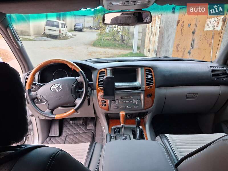 Позашляховик / Кросовер Toyota Land Cruiser 2006 в Одесі фото 17 Позашляховик / Кросовер Toyota Land Cruiser 2006 в Одесі