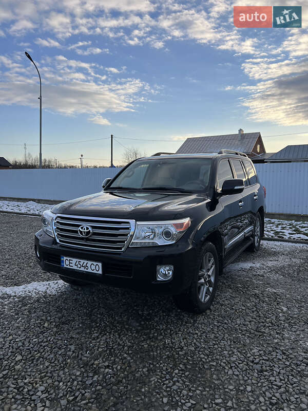 Внедорожник / Кроссовер Toyota Land Cruiser 2012 в Черновцах
