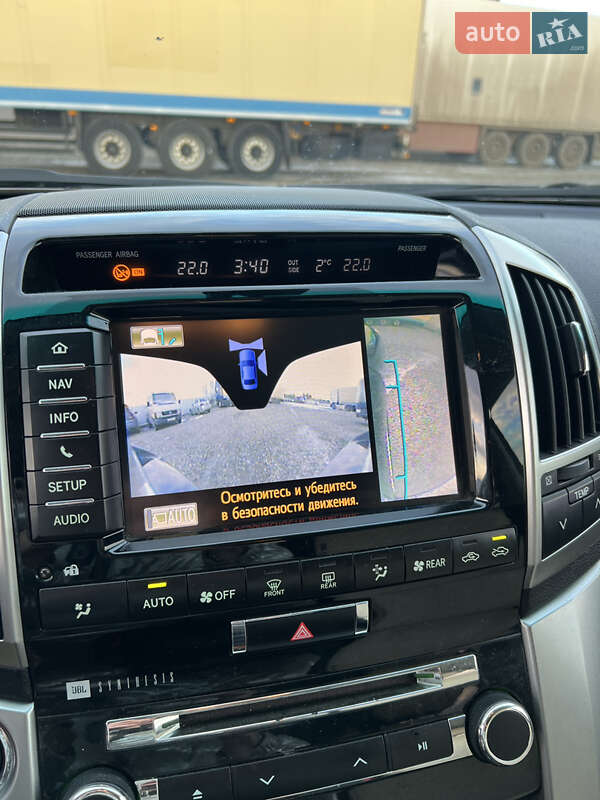 Внедорожник / Кроссовер Toyota Land Cruiser 2012 в Черновцах