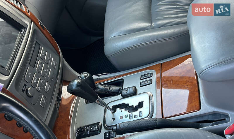 Внедорожник / Кроссовер Toyota Land Cruiser 2003 в Мукачево