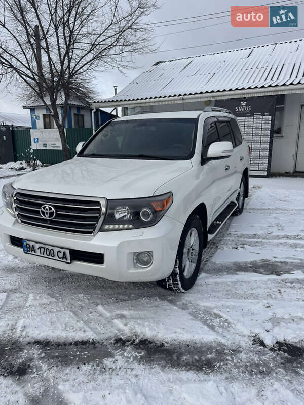 Toyota Land Cruiser 2014