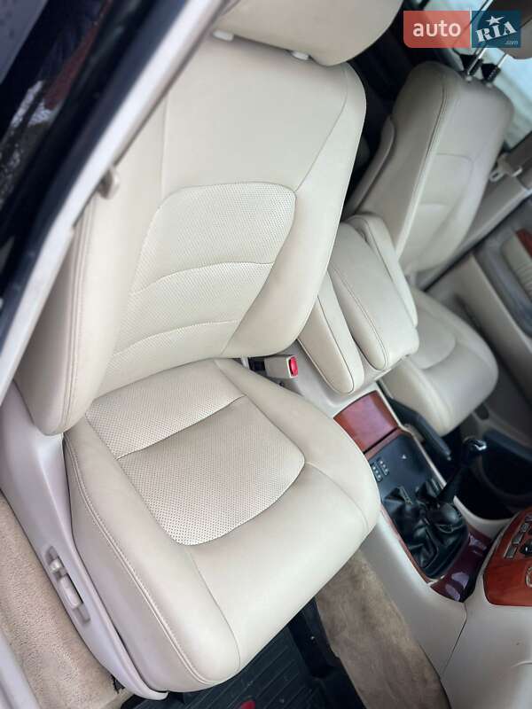 Внедорожник / Кроссовер Toyota Land Cruiser 2002 в Ужгороде