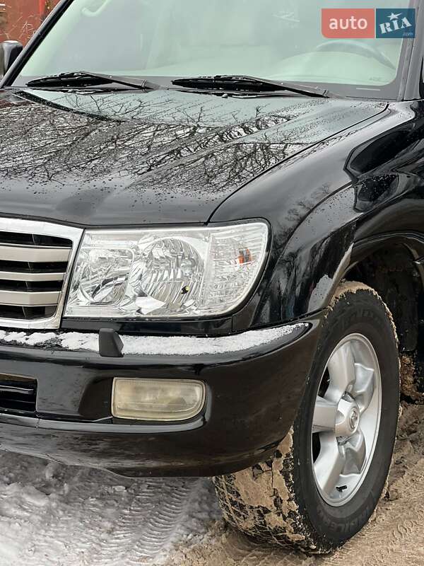 Внедорожник / Кроссовер Toyota Land Cruiser 2002 в Ужгороде