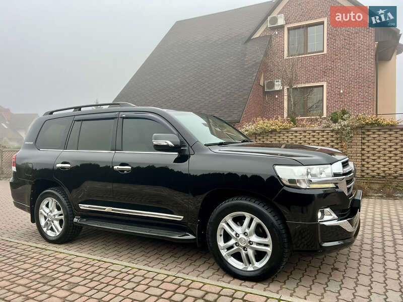 Внедорожник / Кроссовер Toyota Land Cruiser 2007 в Черновцах