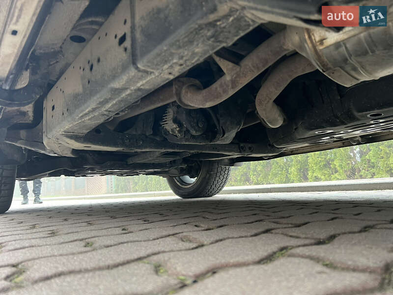 Внедорожник / Кроссовер Toyota Land Cruiser 2007 в Черновцах