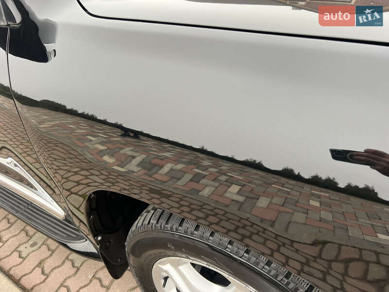 Внедорожник / Кроссовер Toyota Land Cruiser 2007 в Черновцах