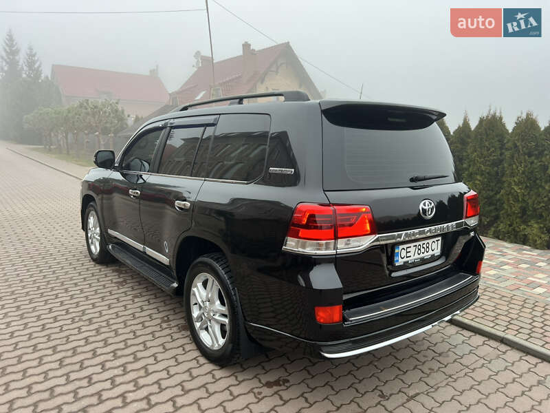 Внедорожник / Кроссовер Toyota Land Cruiser 2007 в Черновцах