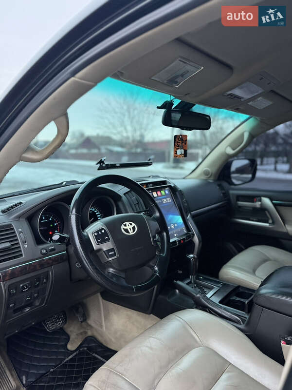 Позашляховик / Кросовер Toyota Land Cruiser 2008 в Києві