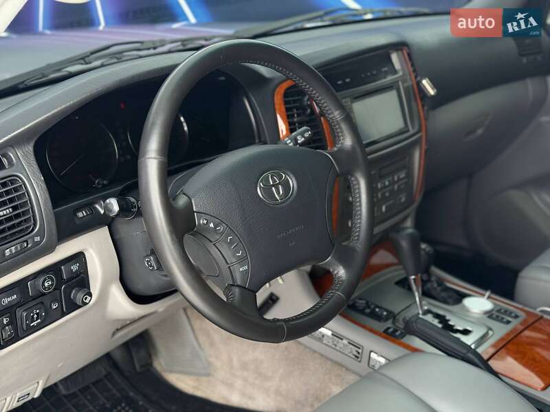 Внедорожник / Кроссовер Toyota Land Cruiser 2002 в Запорожье