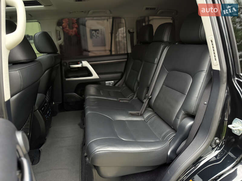 Позашляховик / Кросовер Toyota Land Cruiser 2015 в Одесі