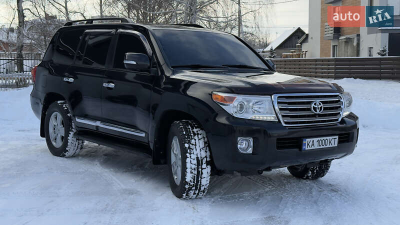 Toyota Land Cruiser 2012