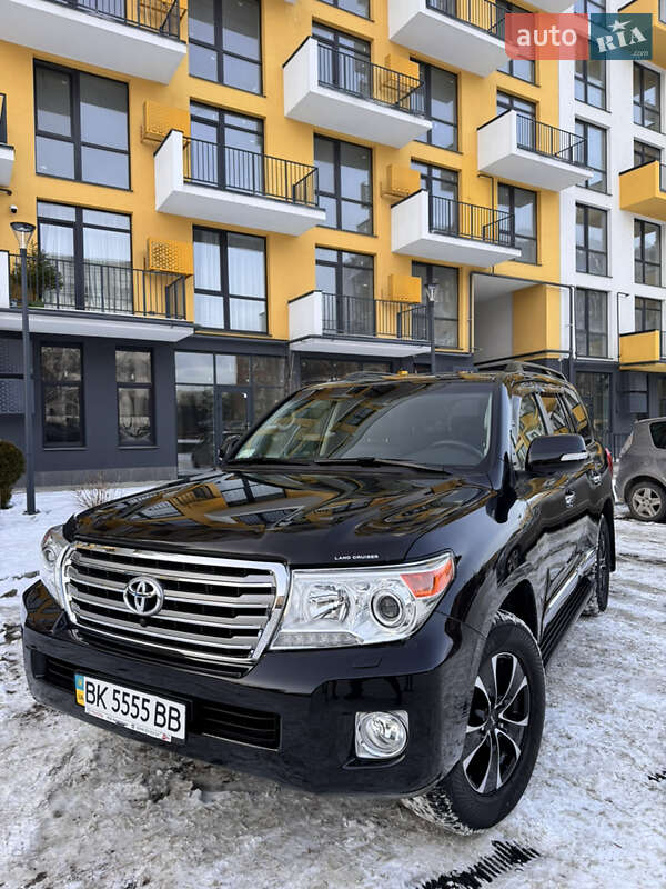 Toyota Land Cruiser 2013
