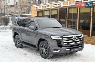 Внедорожник / Кроссовер Toyota Land Cruiser 2021 в Киеве