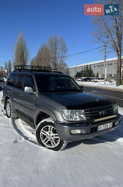 Позашляховик / Кросовер Toyota Land Cruiser 2005 в Броварах