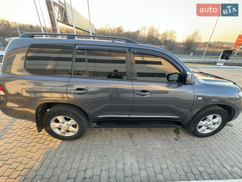 Внедорожник / Кроссовер Toyota Land Cruiser 2011 в Львове