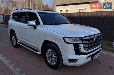 Внедорожник / Кроссовер Toyota Land Cruiser 2023 в Андрушевке