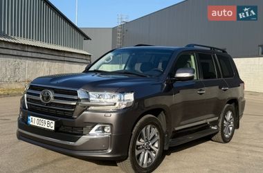 Внедорожник / Кроссовер Toyota Land Cruiser 2019 в Киеве