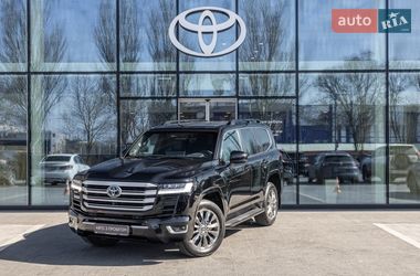 Позашляховик / Кросовер Toyota Land Cruiser 2025 в Дніпрі
