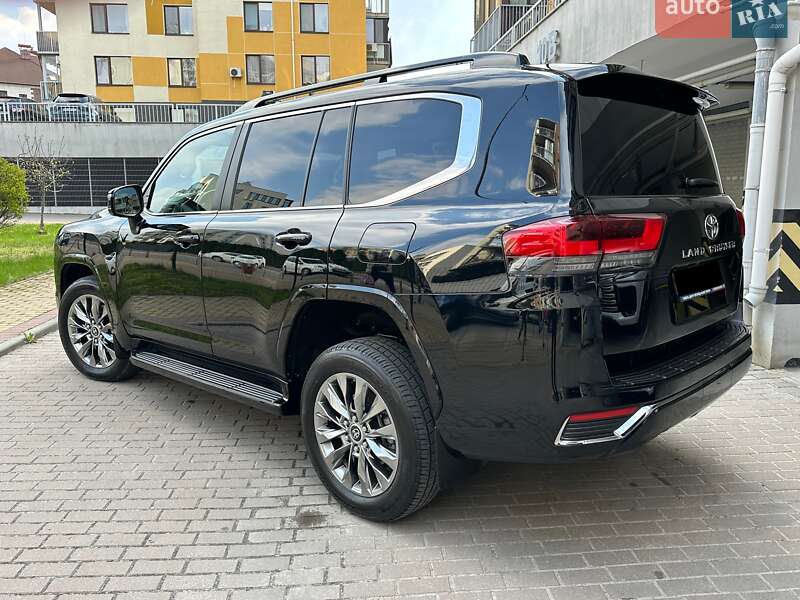 Внедорожник / Кроссовер Toyota Land Cruiser 2023 в Киеве