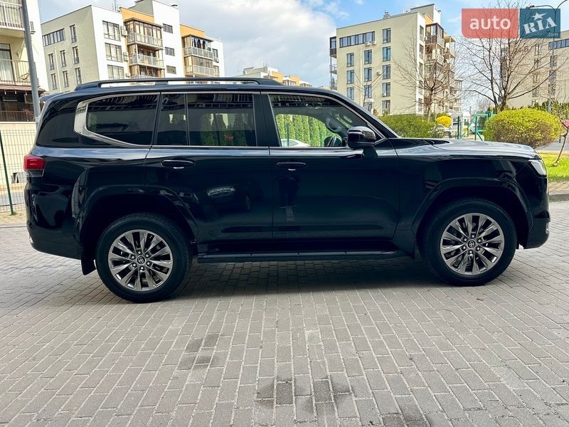 Внедорожник / Кроссовер Toyota Land Cruiser 2023 в Киеве