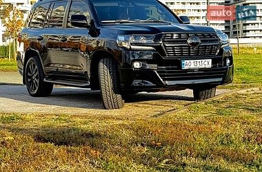 Внедорожник / Кроссовер Toyota Land Cruiser 2016 в Киеве