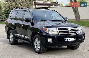 Позашляховик / Кросовер Toyota Land Cruiser 2013 в Дніпрі