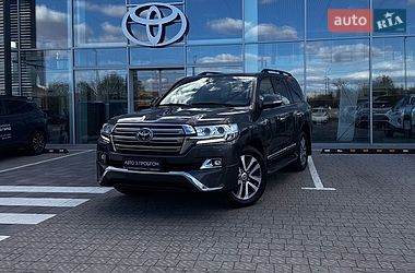 Позашляховик / Кросовер Toyota Land Cruiser 2018 в Рівному