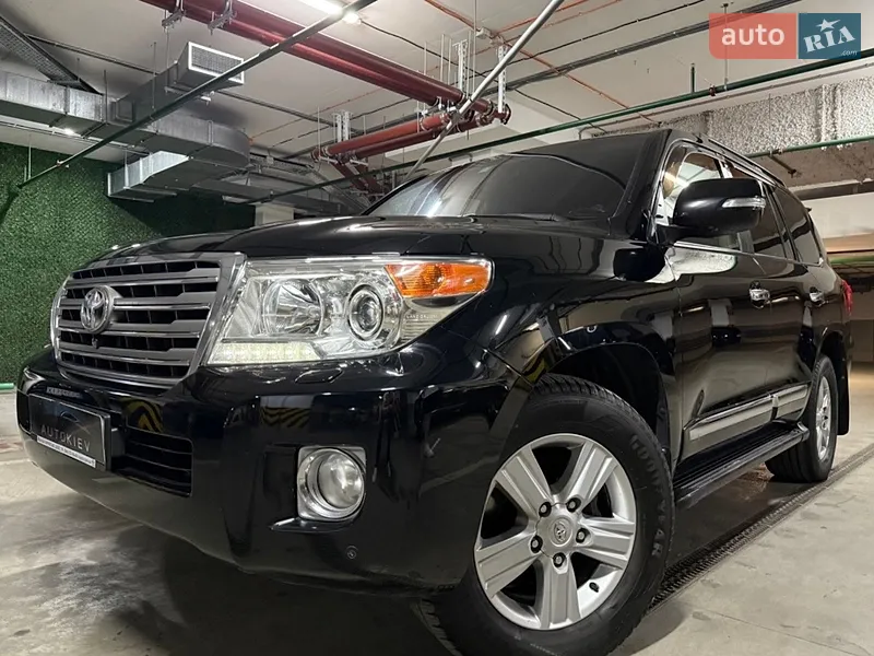 Toyota Land Cruiser