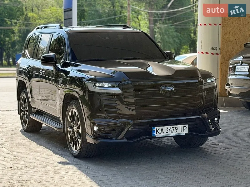 Toyota Land Cruiser 2021 VIN JTMAAABJ504007340 фото оголошення 2 з 87