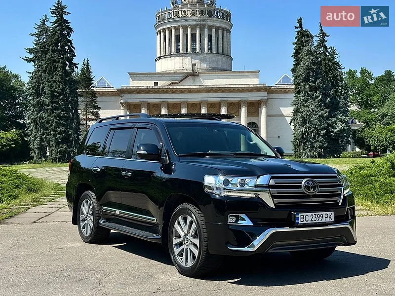 Toyota Land Cruiser