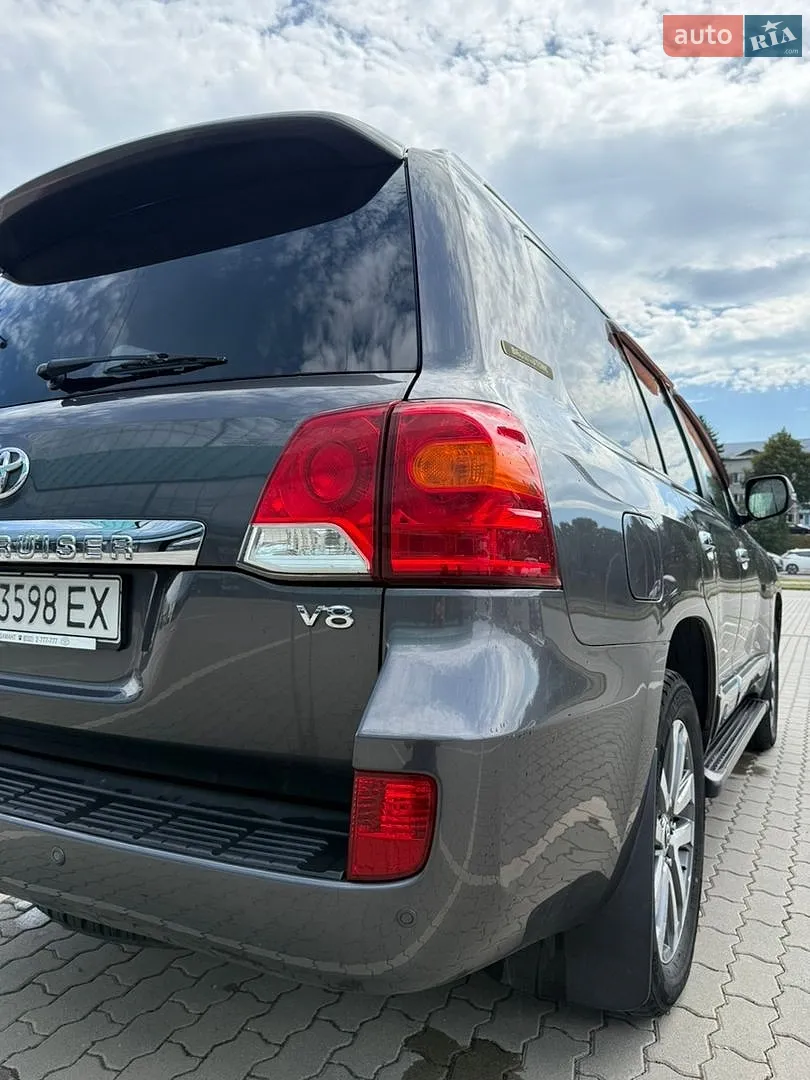 2014 Toyota Land Cruiser - мініатюра 8