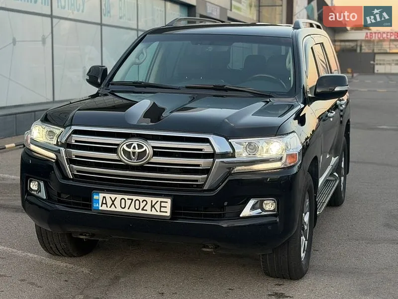 Toyota Land Cruiser