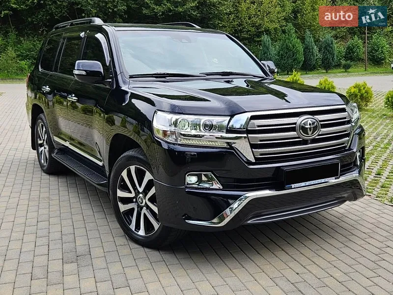Toyota Land Cruiser