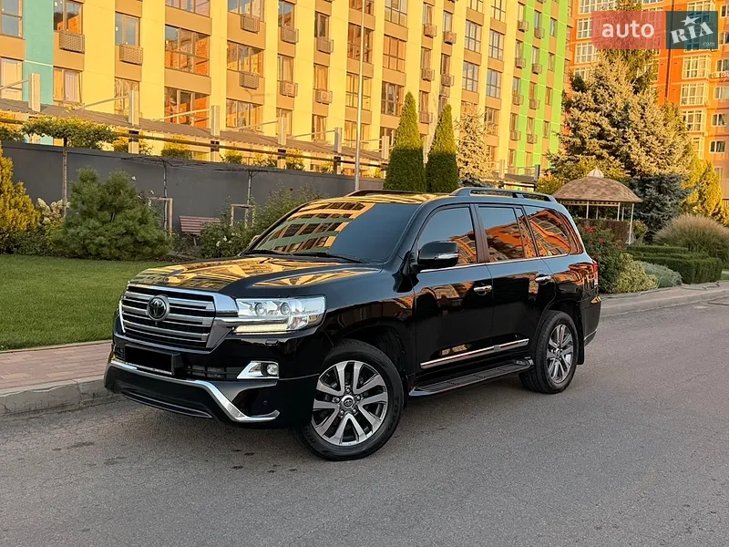 Toyota Land Cruiser