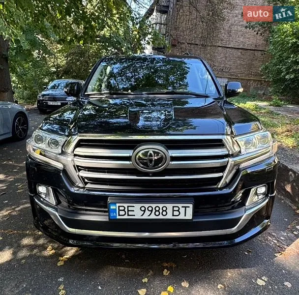 Toyota Land Cruiser