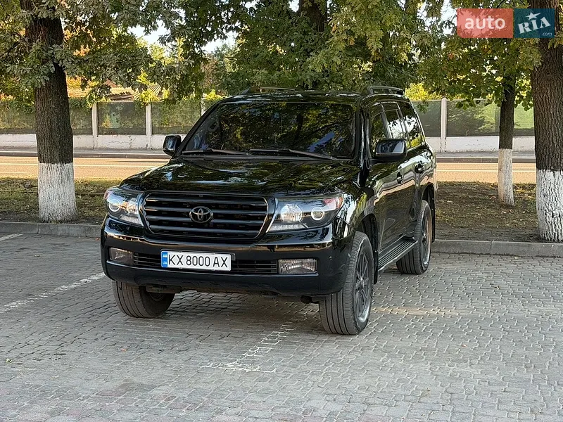Toyota Land Cruiser