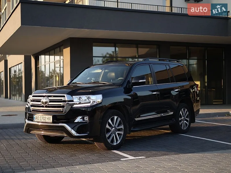 Toyota Land Cruiser