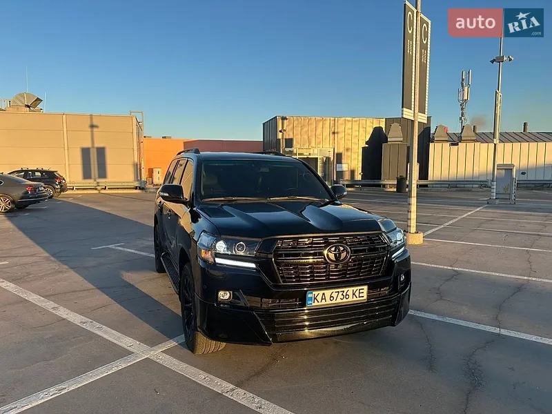 Toyota Land Cruiser 2010