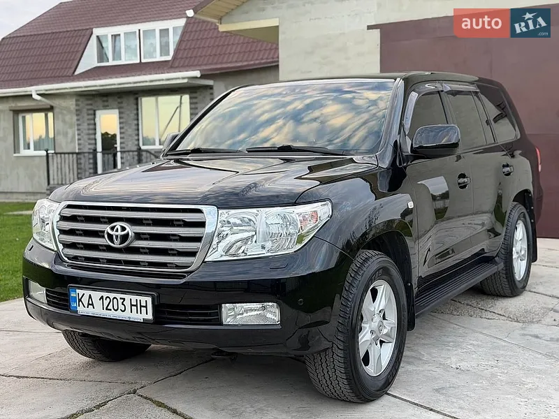 Toyota Land Cruiser 2010