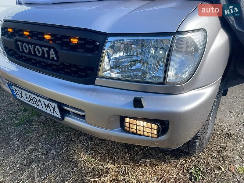 Toyota Land Cruiser 2004