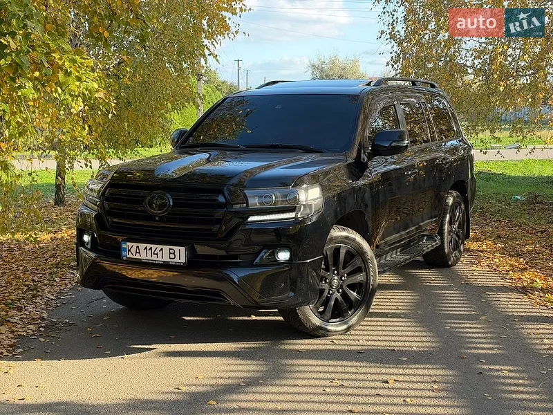 Toyota Land Cruiser