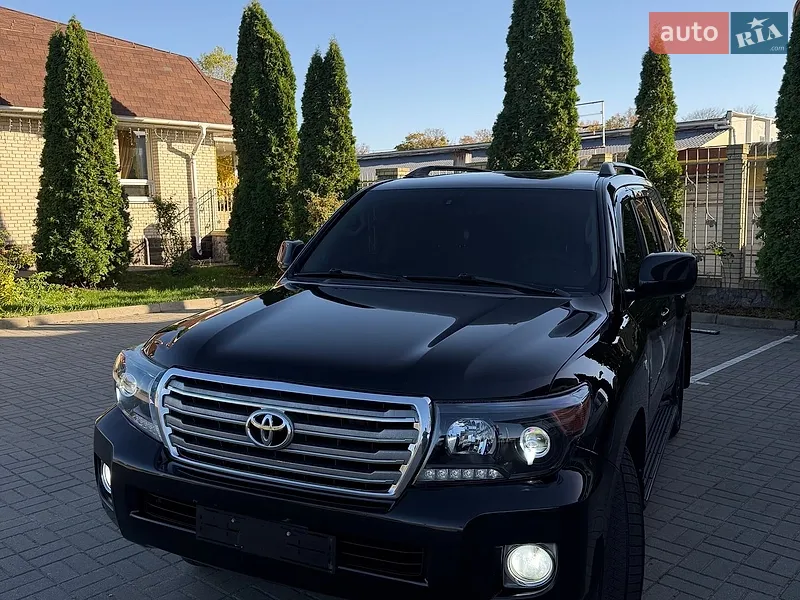 Toyota Land Cruiser