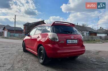 Хэтчбек Toyota Matrix 2005 в 