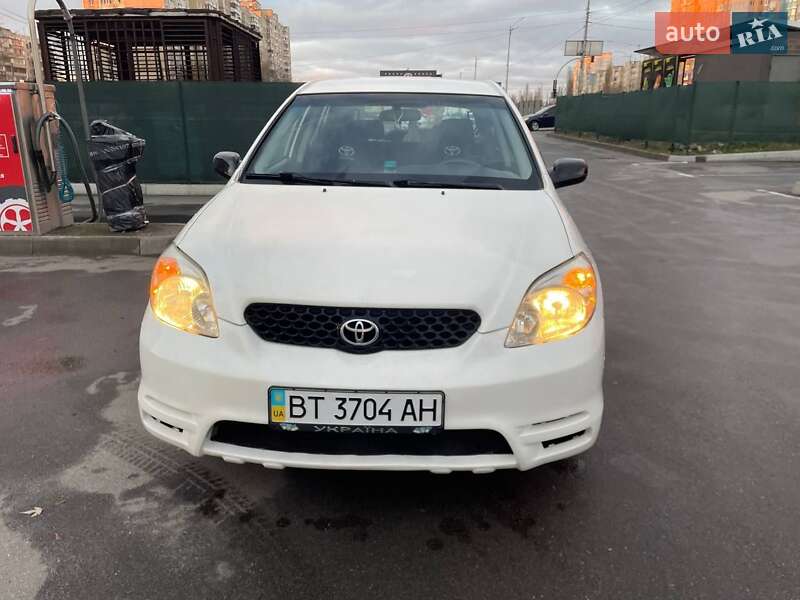 Хэтчбек Toyota Matrix 2004 в Киеве