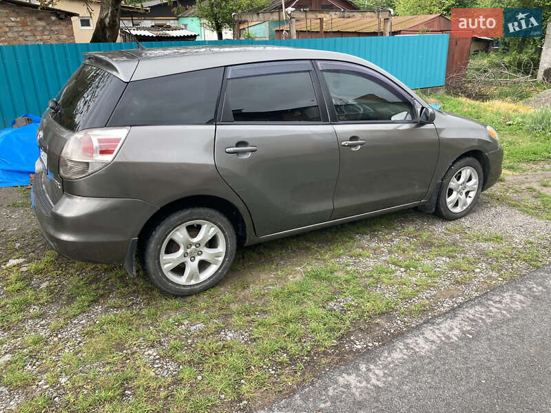 Хэтчбек Toyota Matrix 2005 в Виннице