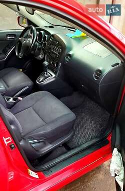 Хэтчбек Toyota Matrix 2004 в 
