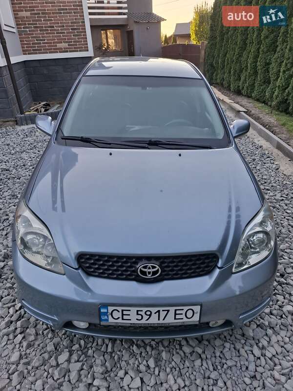 Хэтчбек Toyota Matrix 2003 в 